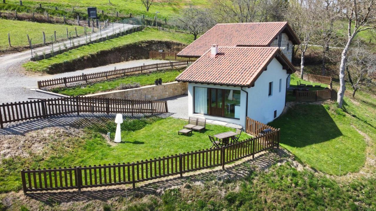 Finca La Caseria Apartamentos Onís Exterior foto